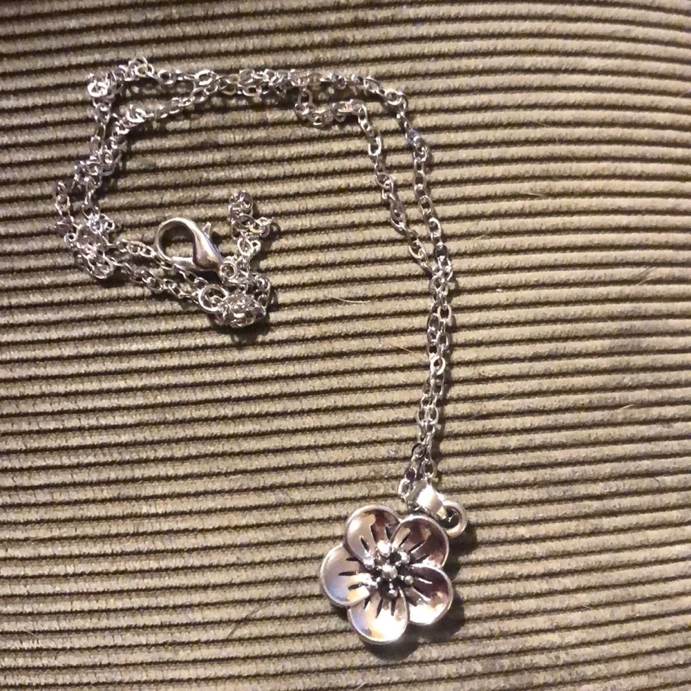 Necklace - Picture 3 of 3